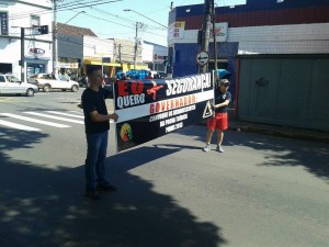 2° Blitz dos remanescentes PMMS2013 aprovados na prova teórica.(Foto reprodução facebook)